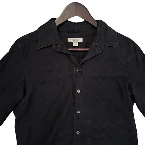 AUTHENTIC BURBERRY BUTTON DOWN - Picture 2 of 7